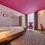 Park By Radisson Neumarkt 4*