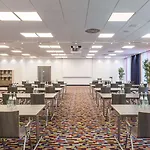 Park By Radisson Neumarkt Hotel