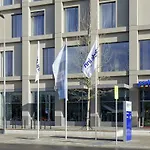 Park By Radisson Neumarkt Hotel 4*
