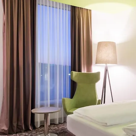 Park By Radisson Neumarkt Szálloda 4*