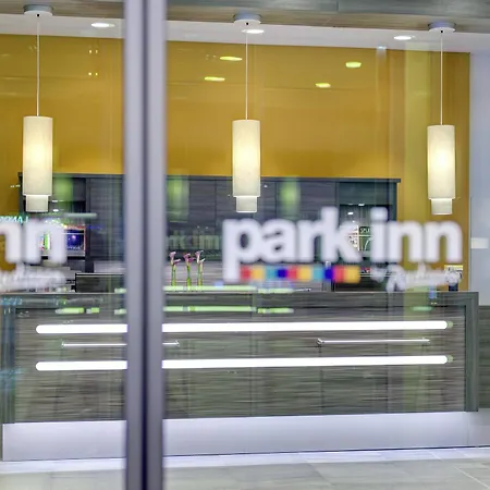Park By Radisson Neumarkt 4*
