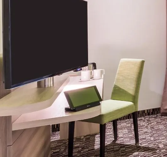 Park By Radisson Neumarkt Hotel 4*