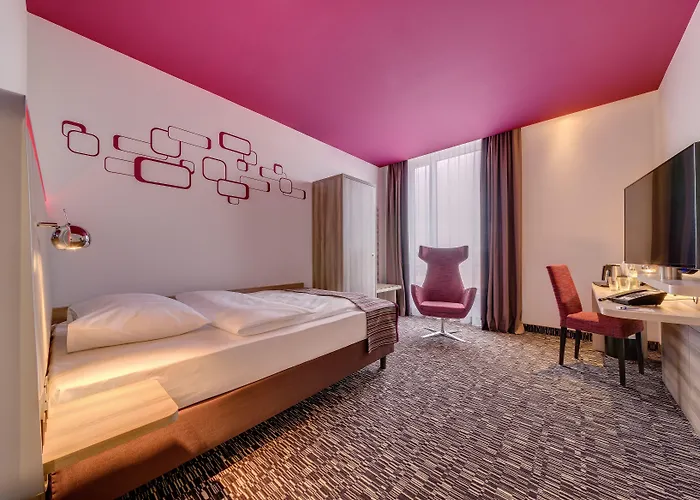 Park By Radisson Neumarkt 4*