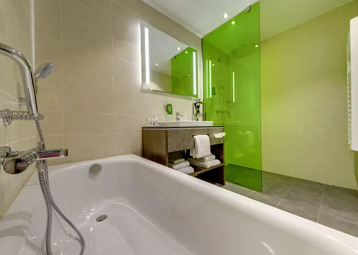 Park By Radisson Neumarkt Hotel 4*