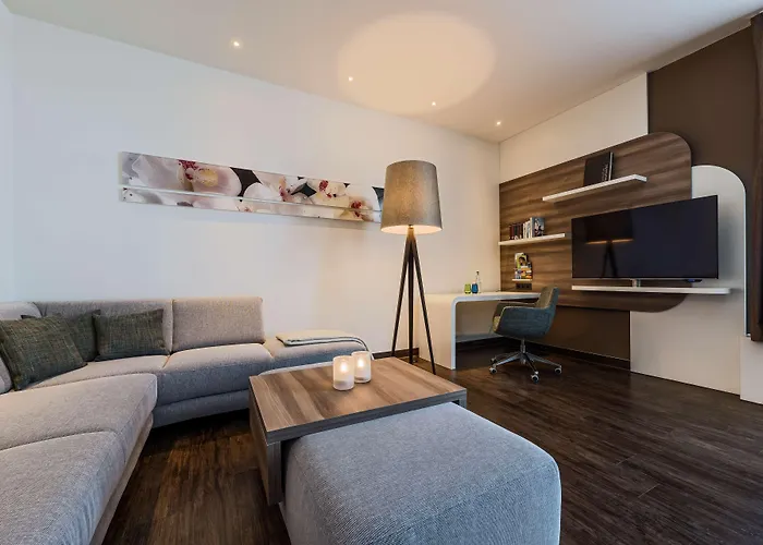 Park By Radisson Neumarkt 4*