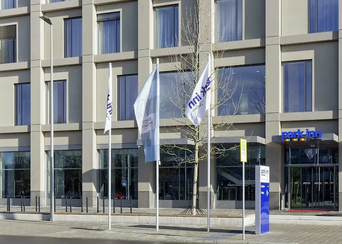 Park By Radisson Neumarkt Hotel 4*