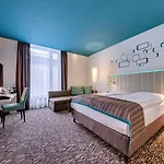 Hotel Park By Radisson Neumarkt