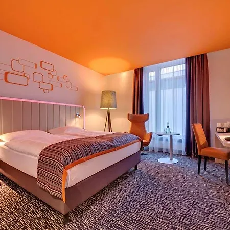 Park By Radisson Neumarkt Hotel 4*