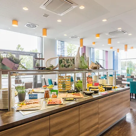 Park By Radisson Neumarkt Hotel 4*