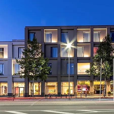 Park By Radisson Neumarkt 4*