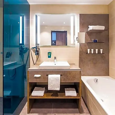 Hotel Park By Radisson Neumarkt