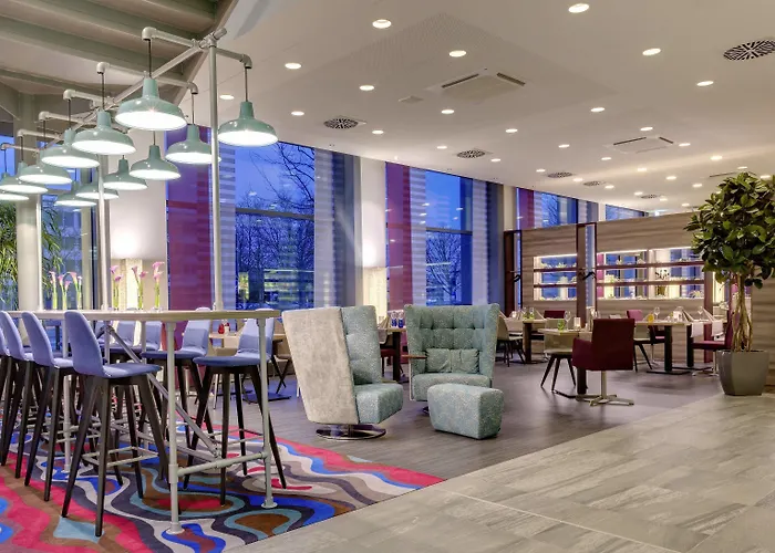 Hotel Park By Radisson Neumarkt 4*